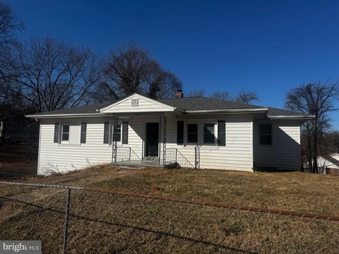 18312 CHESTNUT DRIVE TRIANGLE VA 22172