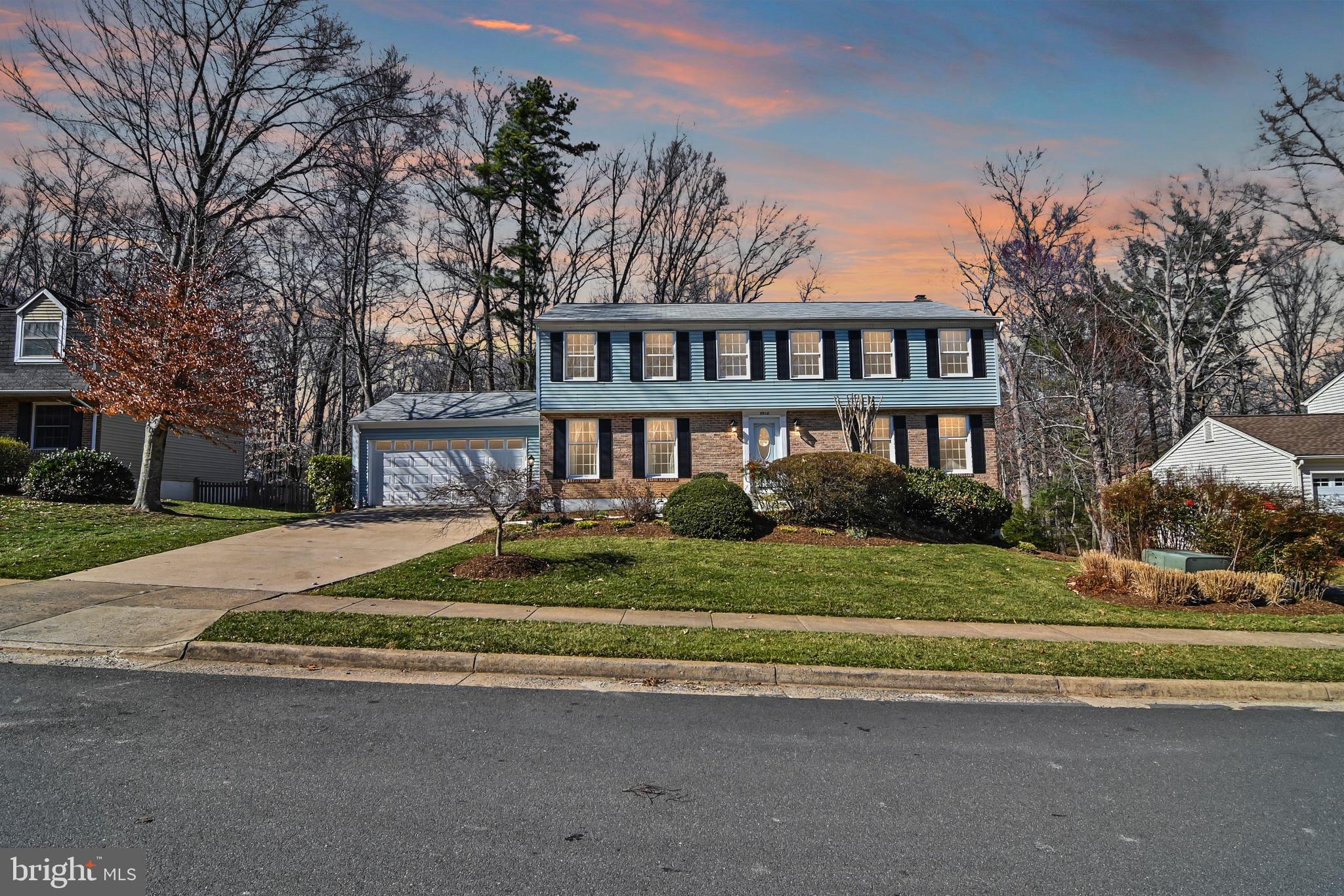 5908 OAK RIDGE COURT