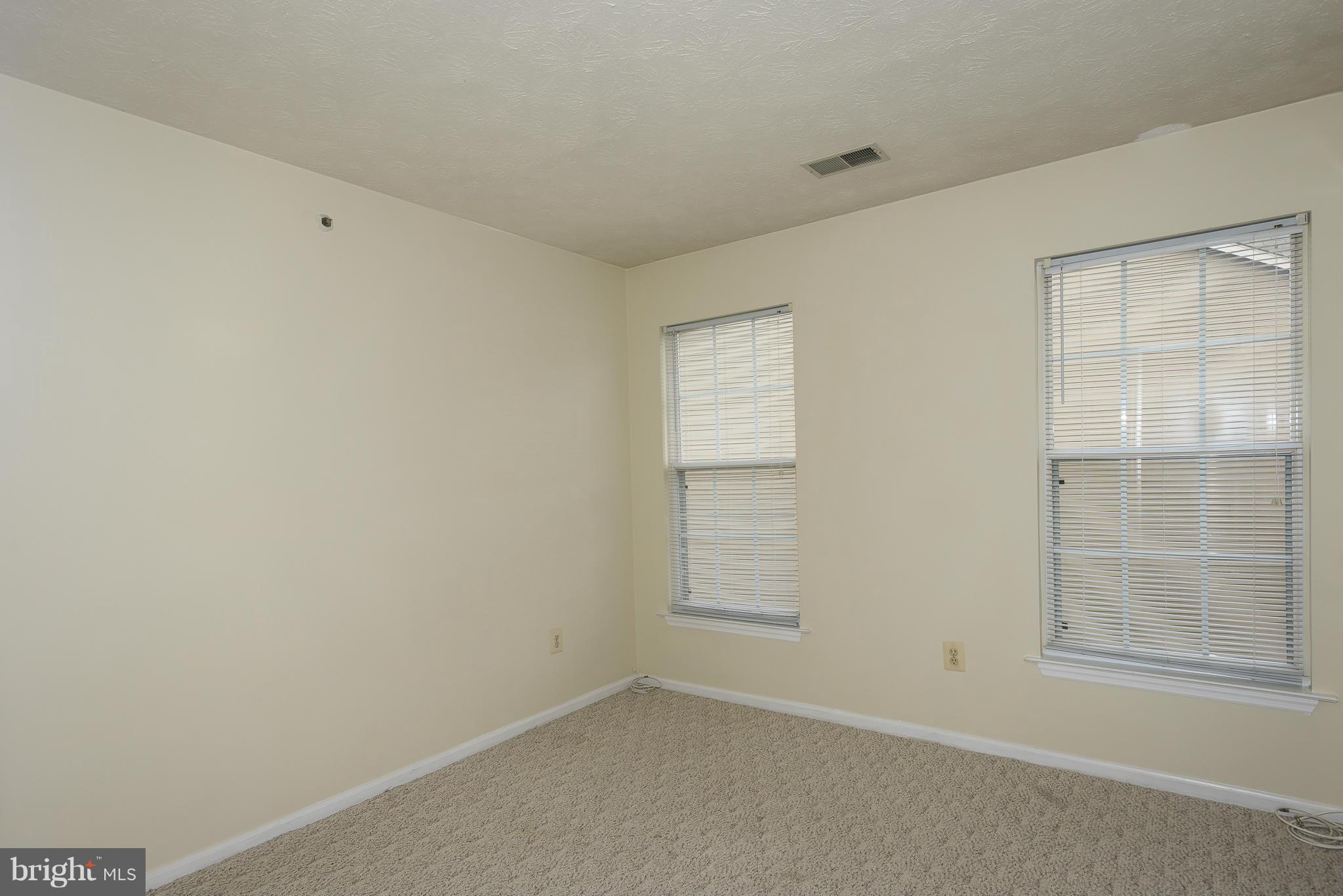 ROCKBURN COMMONS - Residential Lease