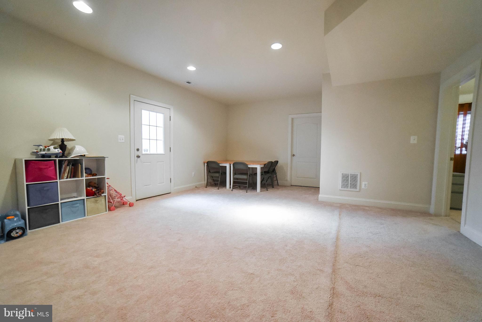 LEONARDS GRANT - Residential