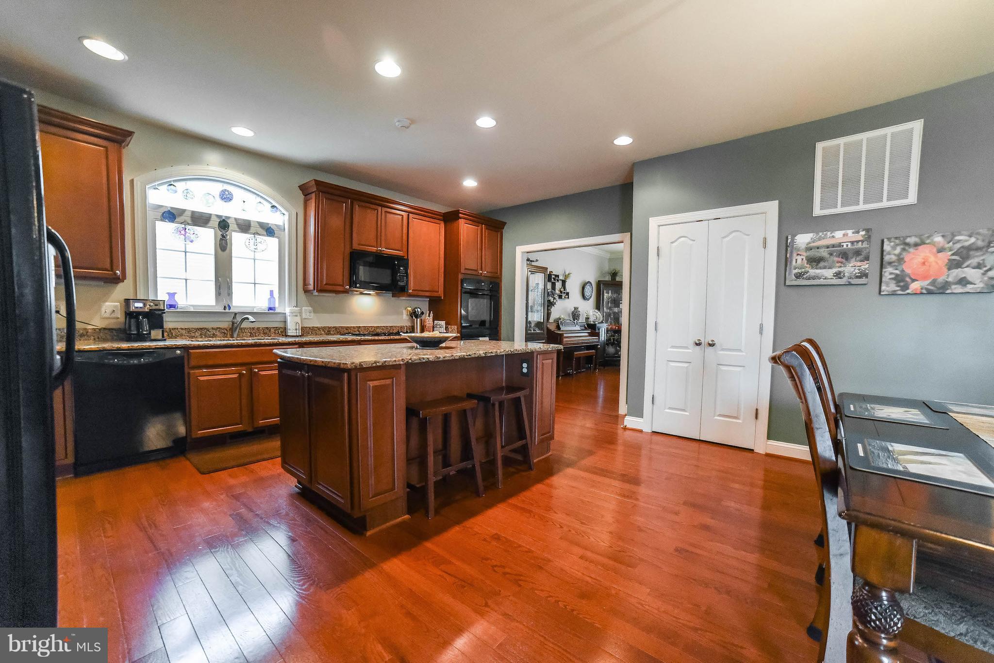 LEONARDS GRANT - Residential