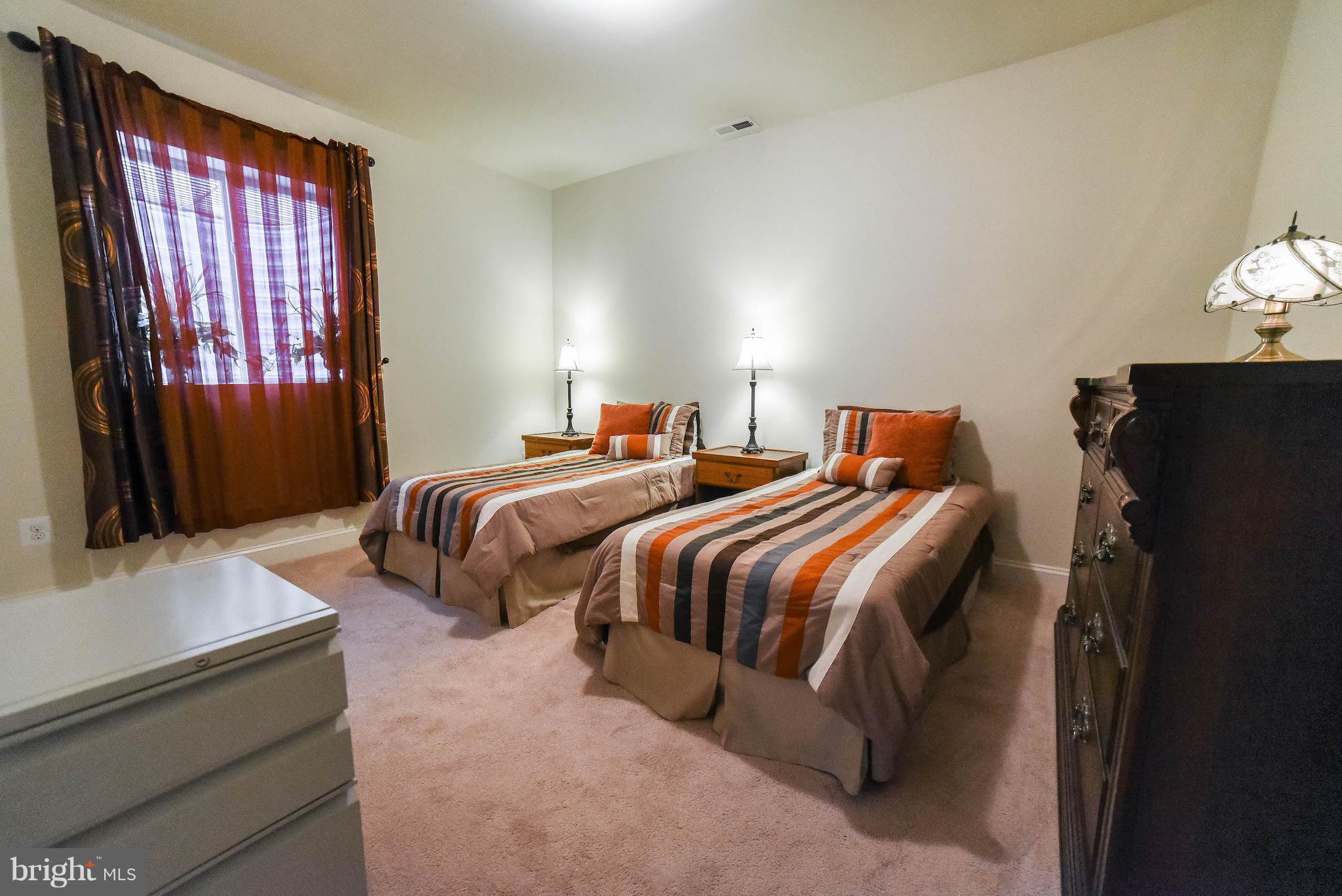 LEONARDS GRANT - Residential