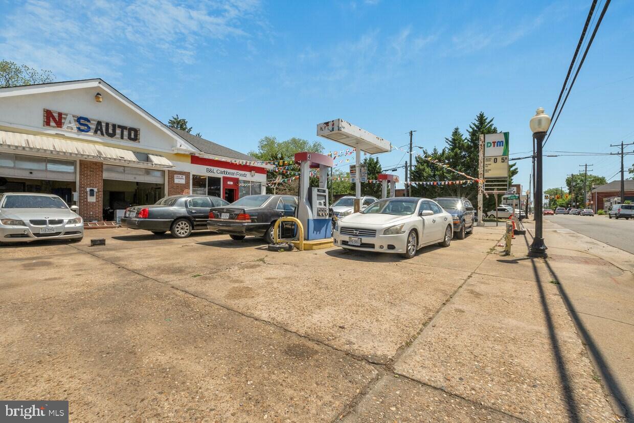 100 W NINE MILE ROAD