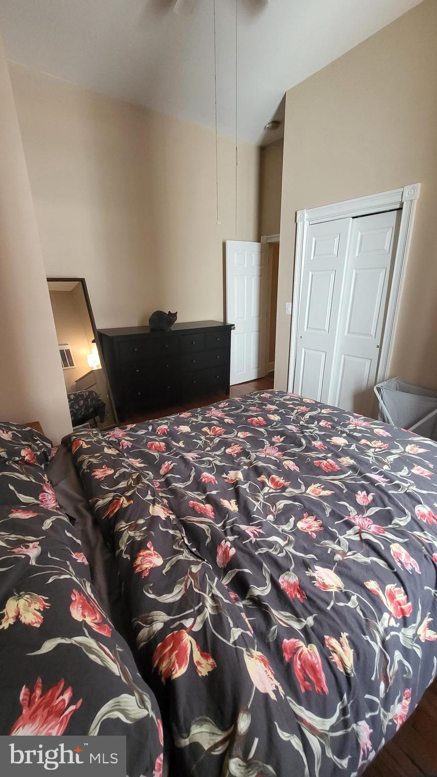 OLDE KENSINGTON - Residential Lease