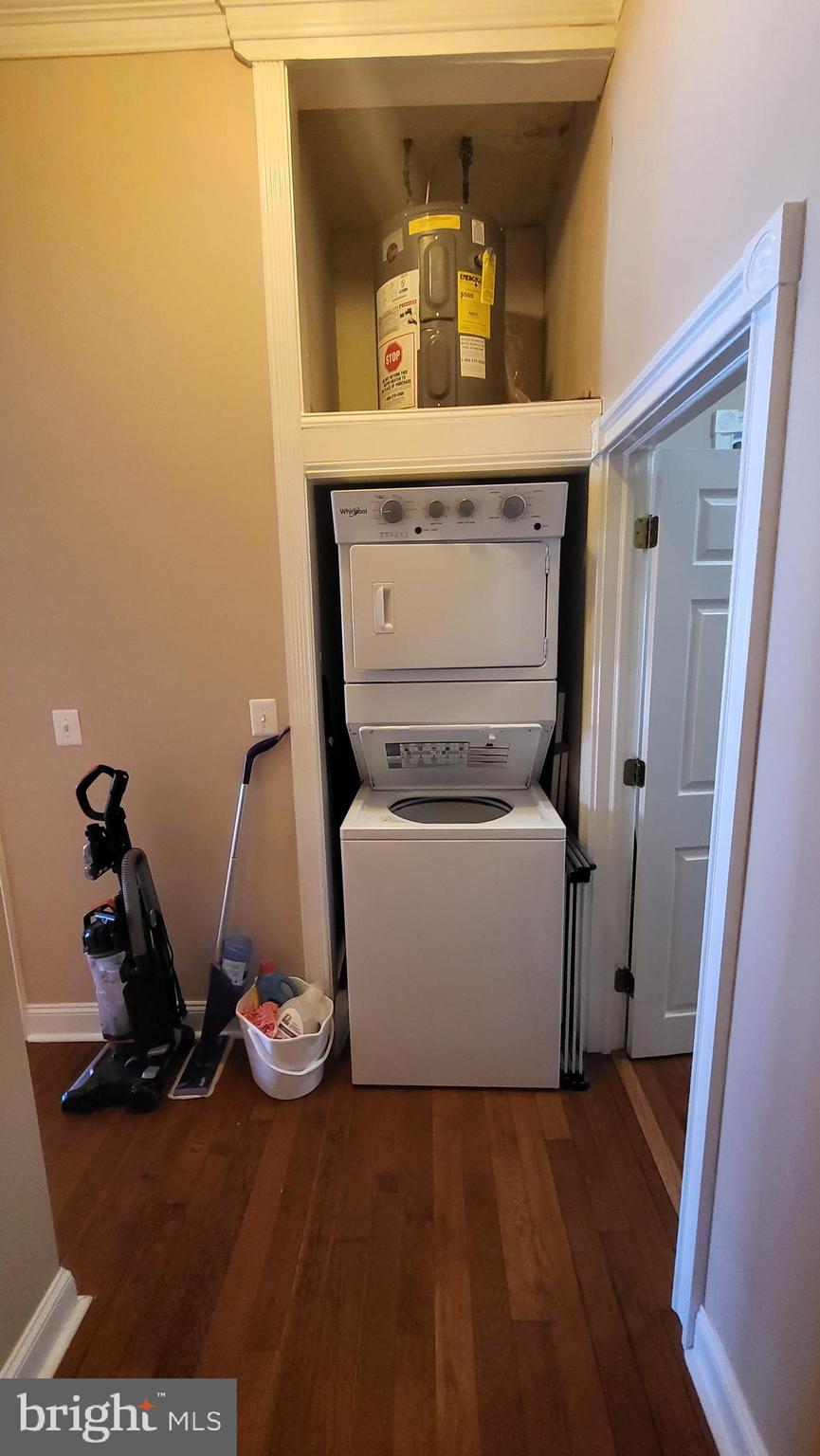 OLDE KENSINGTON - Residential Lease