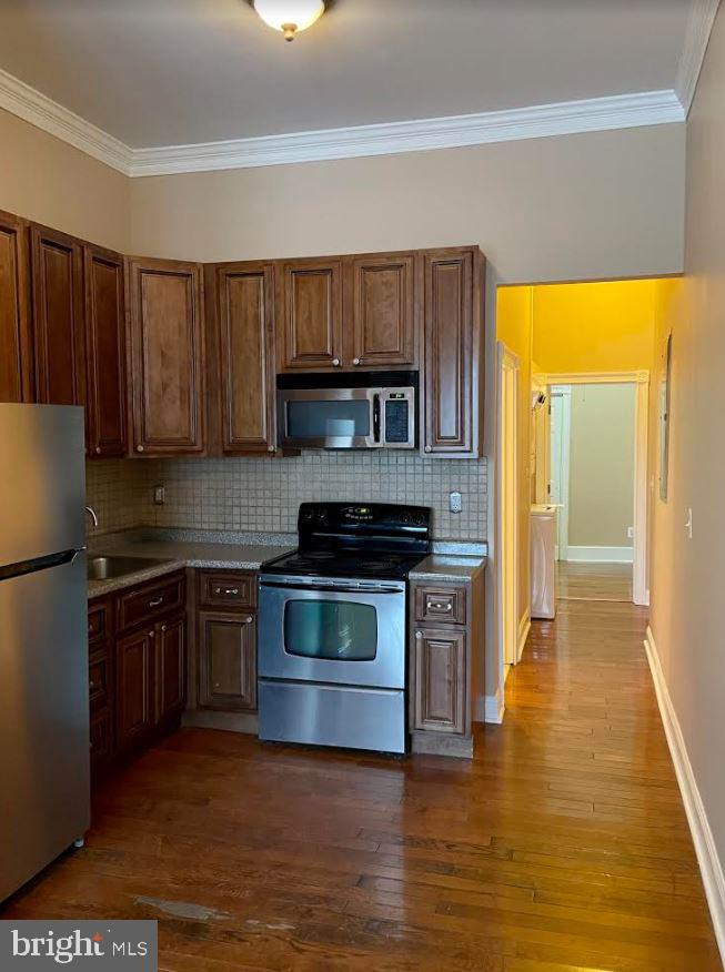 OLDE KENSINGTON - Residential Lease