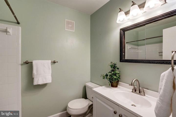 TYSONS GREEN - Residential Lease