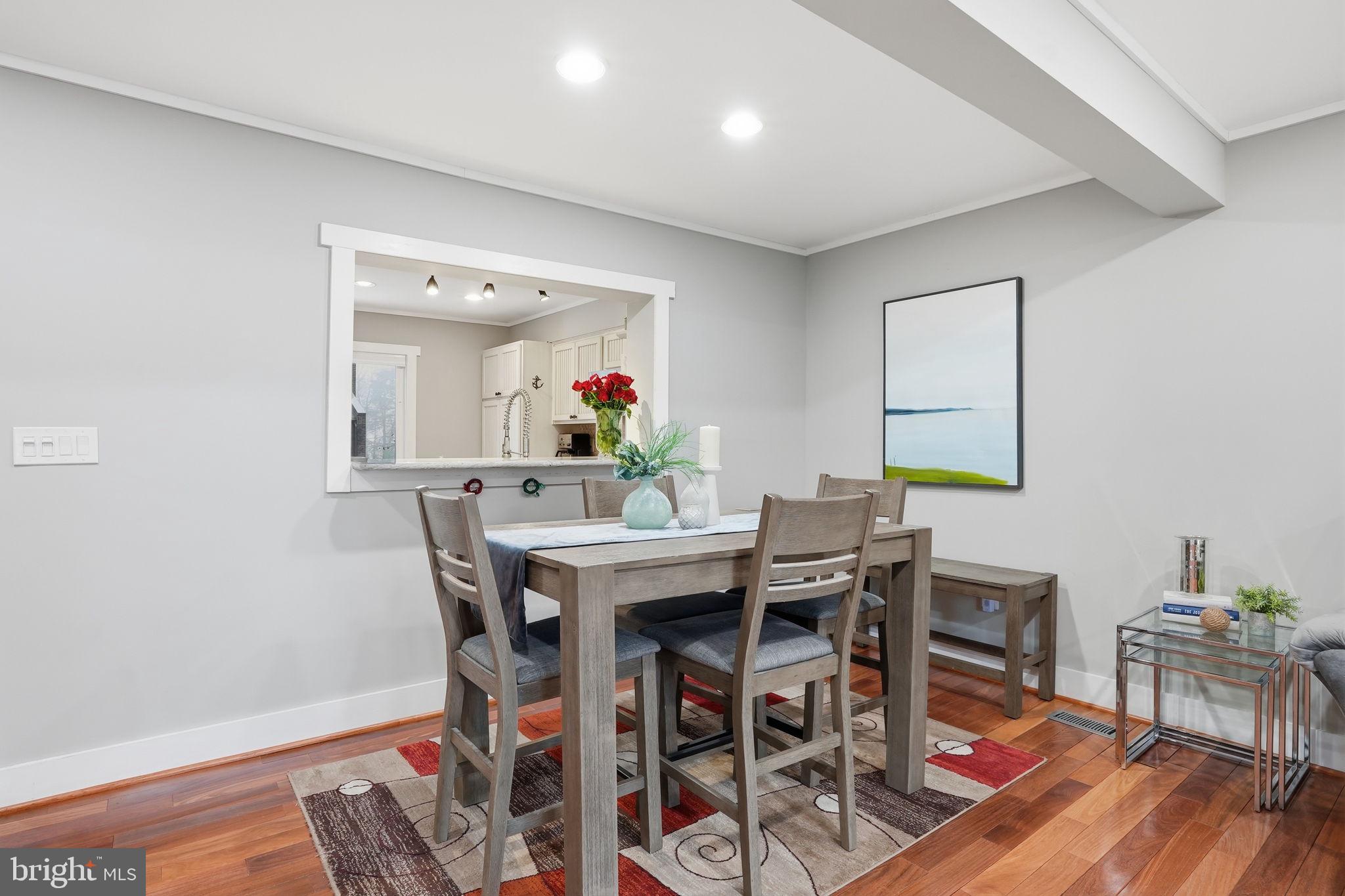 CREEKSIDE - Residential