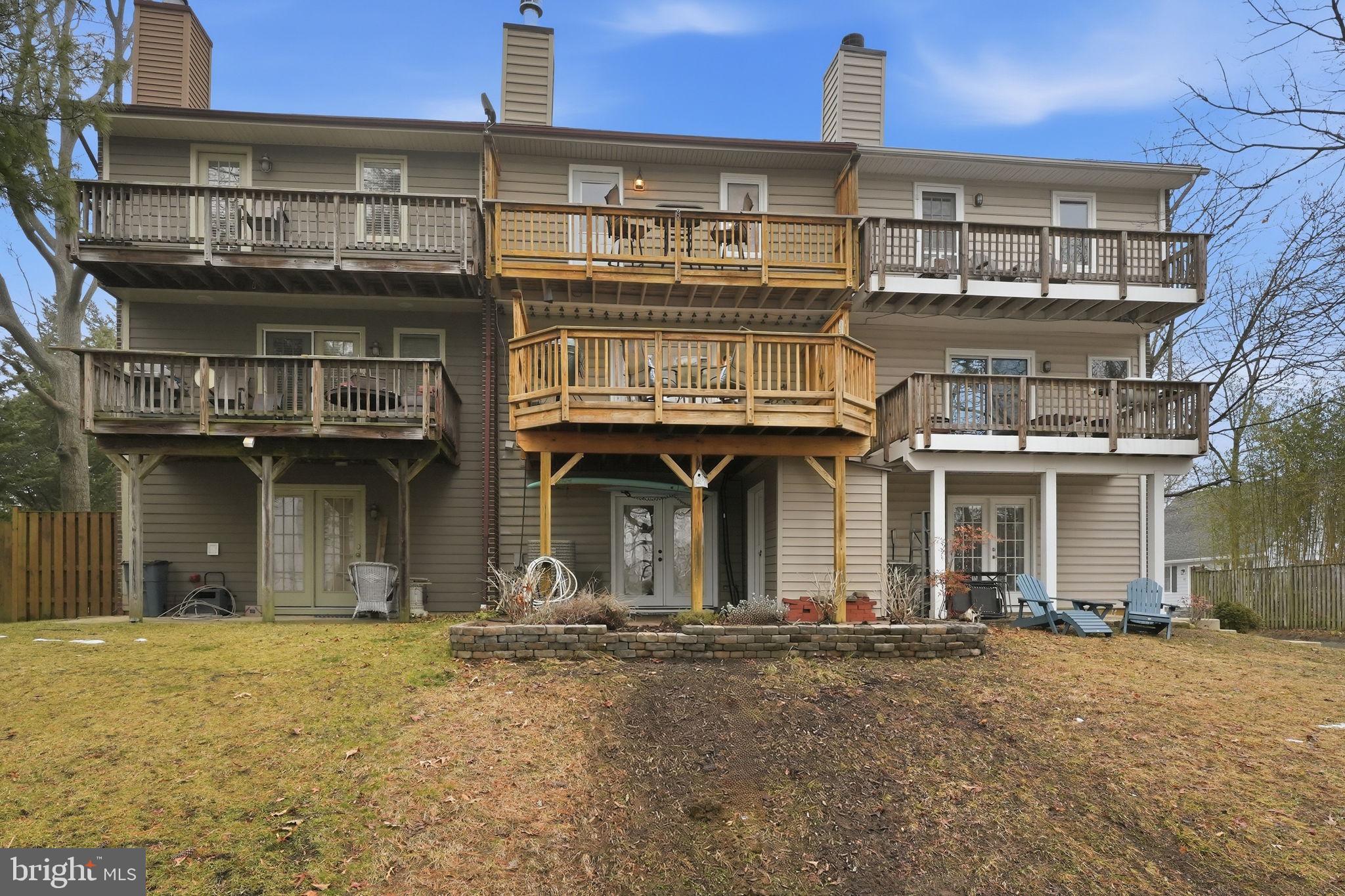 CREEKSIDE - Residential