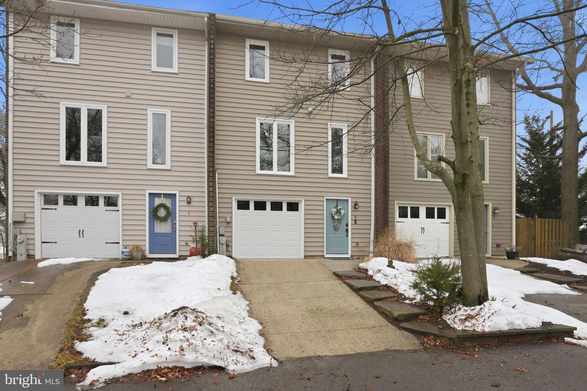 CREEKSIDE - Residential