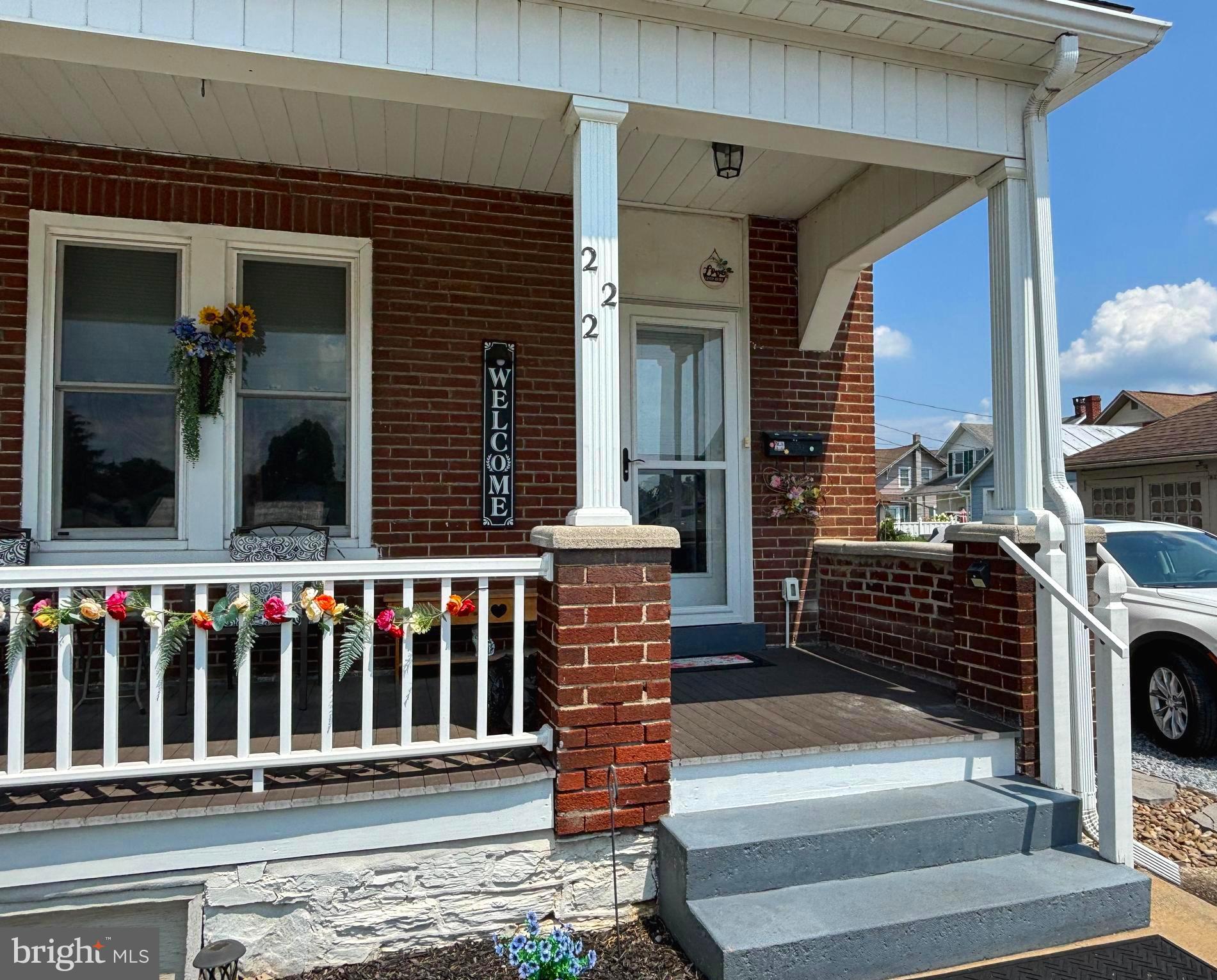 222 N LINCOLN STREET