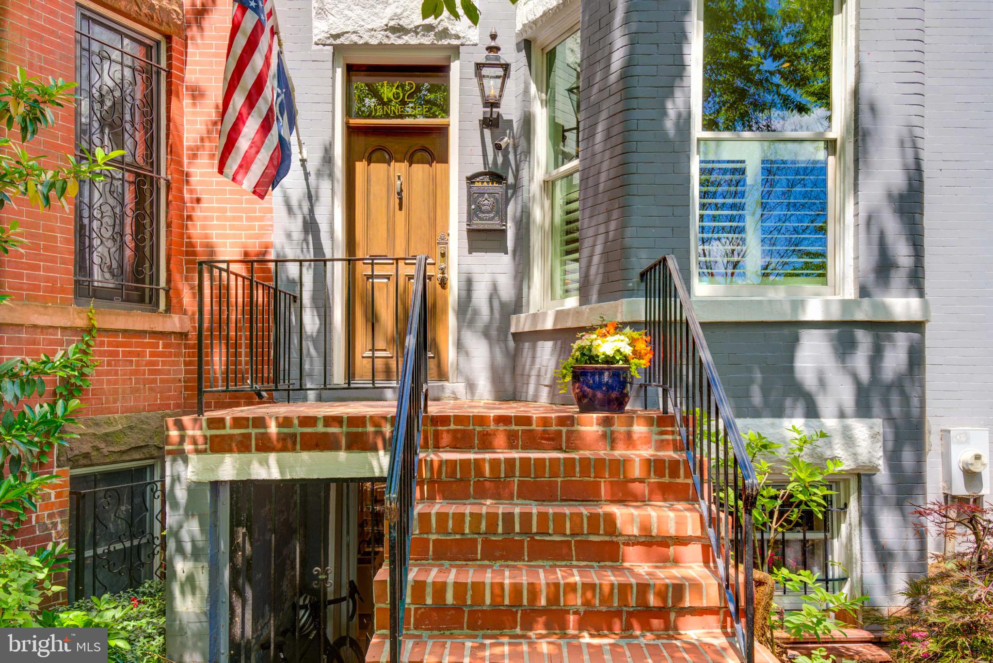 162 TENNESSEE AVENUE NE