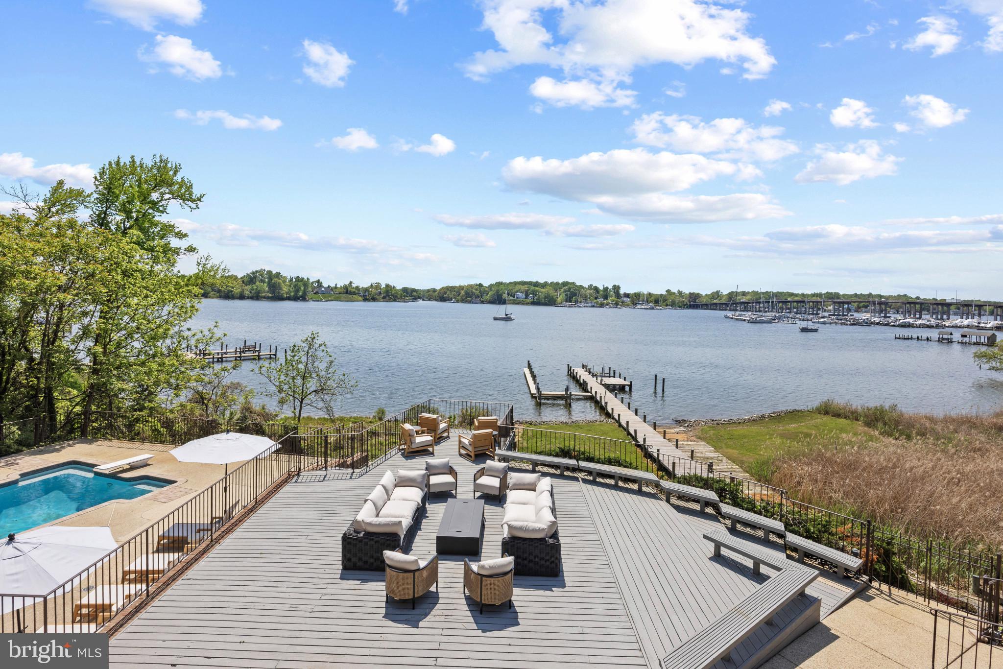 SHADOW POINT - Residential