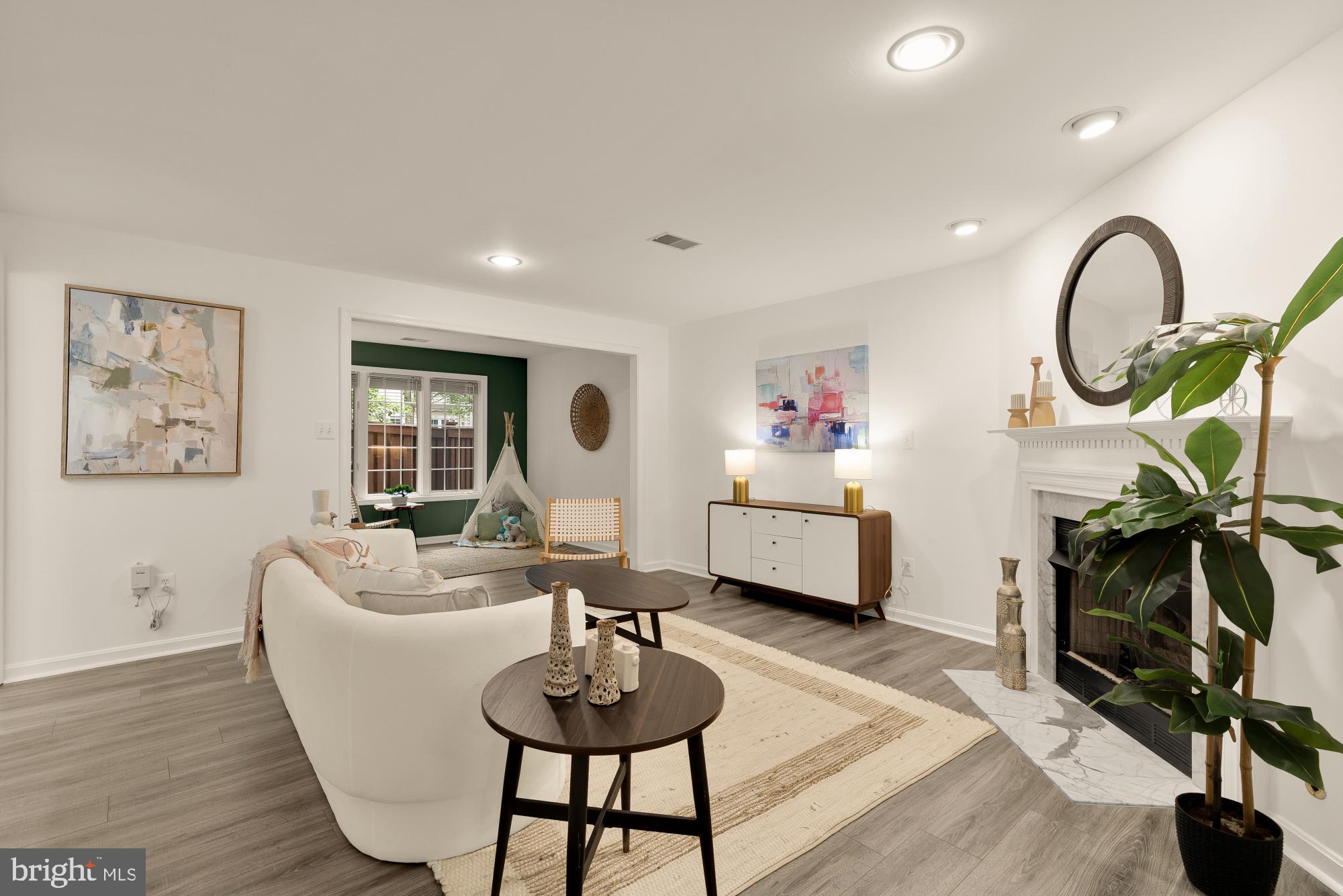 4024 HEATHERSTONE COURT