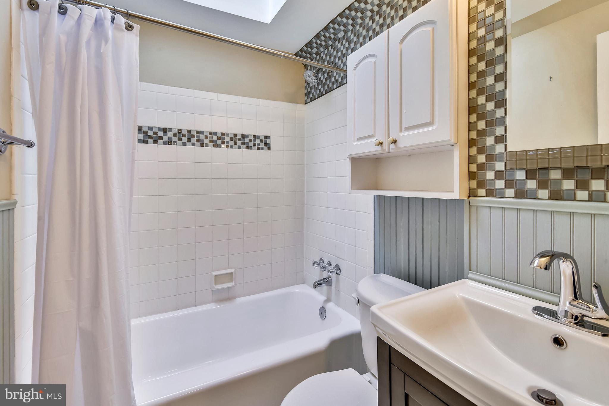 CHESTERBROOK - Residential Lease