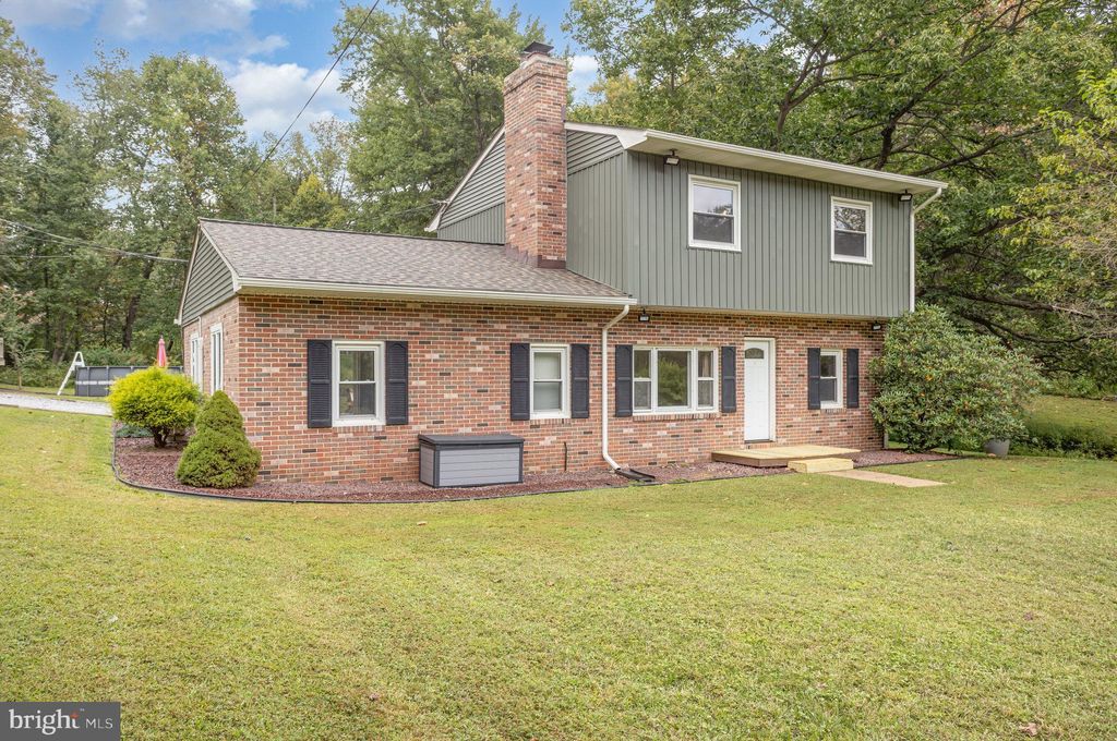 Photo of 5308 Bosley School Road, GLEN ROCK, PA 17327 (MLS # PAYK2090194)