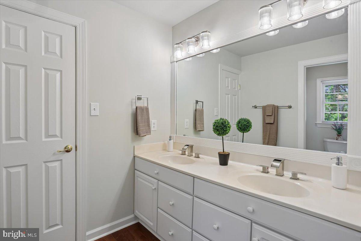 WILLOWS OF POTOMAC - Residential