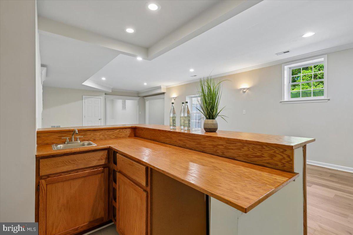 WILLOWS OF POTOMAC - Residential