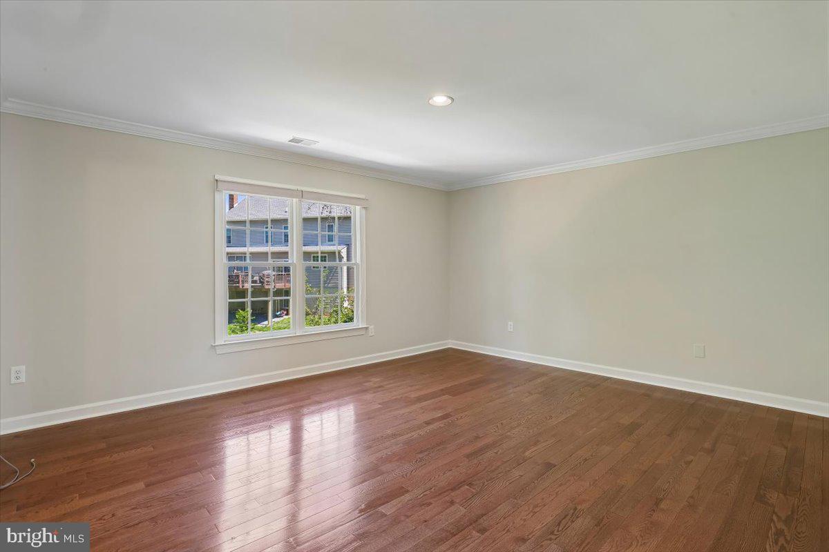 WILLOWS OF POTOMAC - Residential
