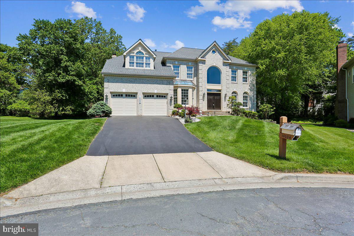 WILLOWS OF POTOMAC - Residential