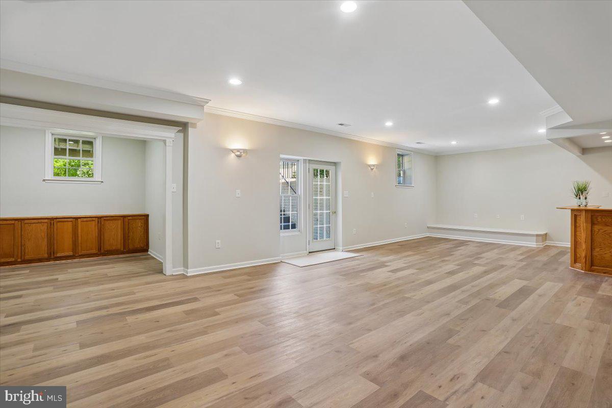 WILLOWS OF POTOMAC - Residential