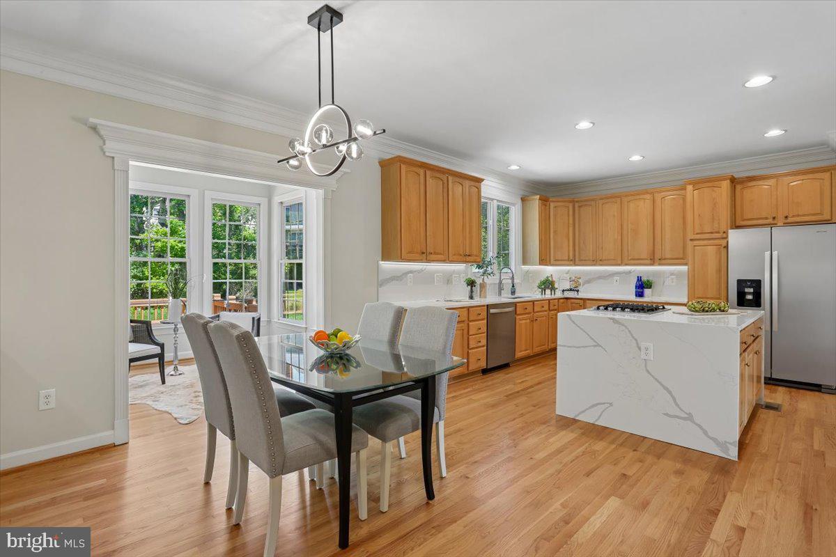 WILLOWS OF POTOMAC - Residential