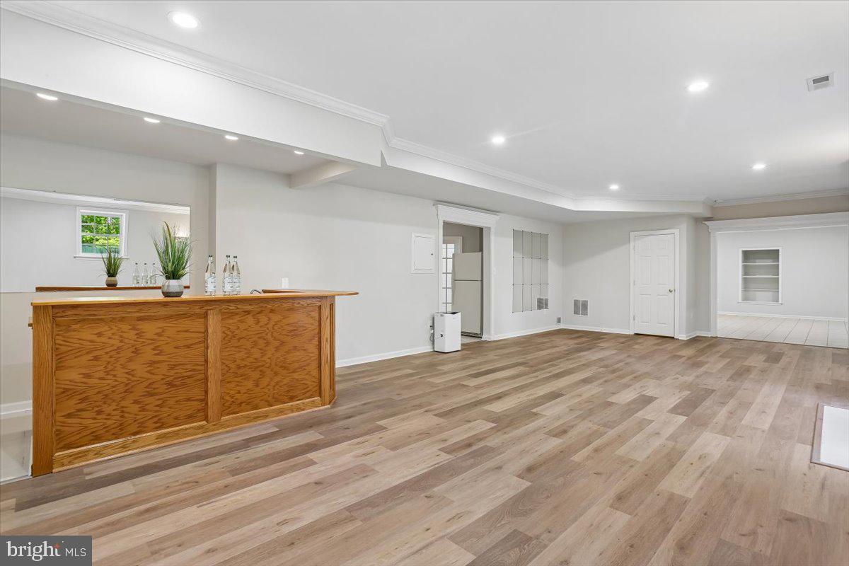 WILLOWS OF POTOMAC - Residential