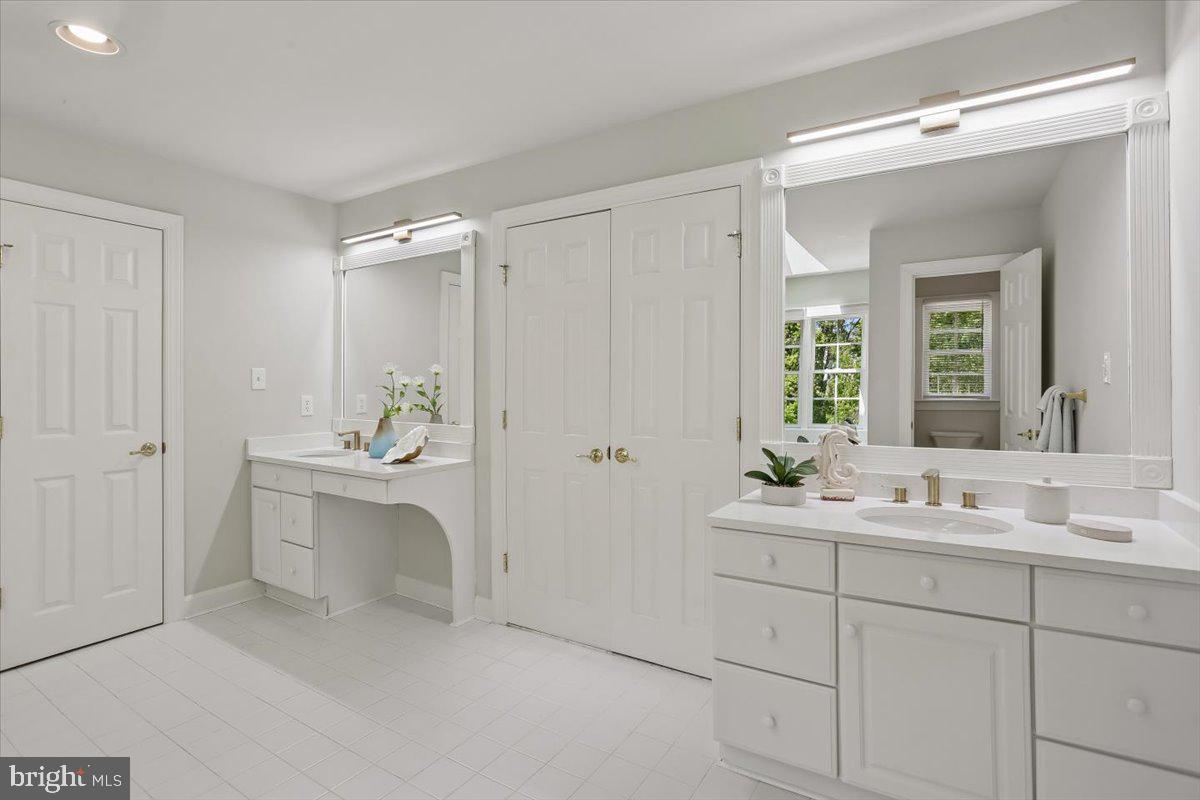 WILLOWS OF POTOMAC - Residential
