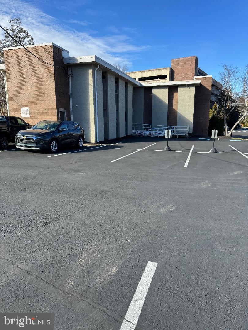 ABINGTON - Commercial Lease