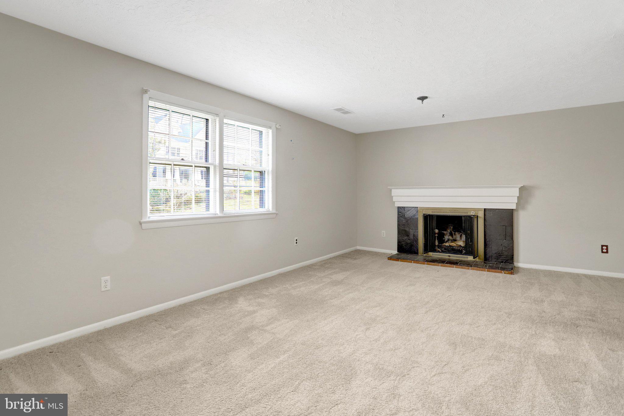 COUNTRY CLUB HILLS - Residential