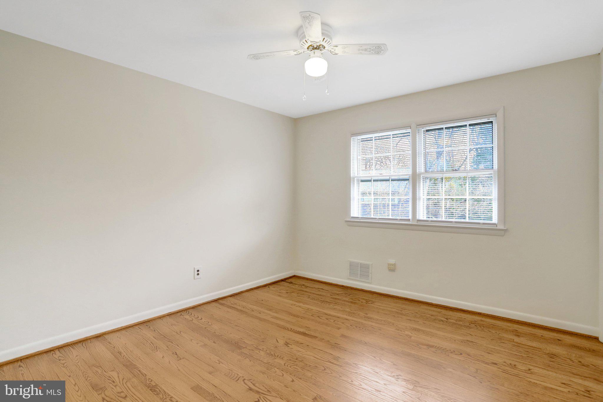 COUNTRY CLUB HILLS - Residential