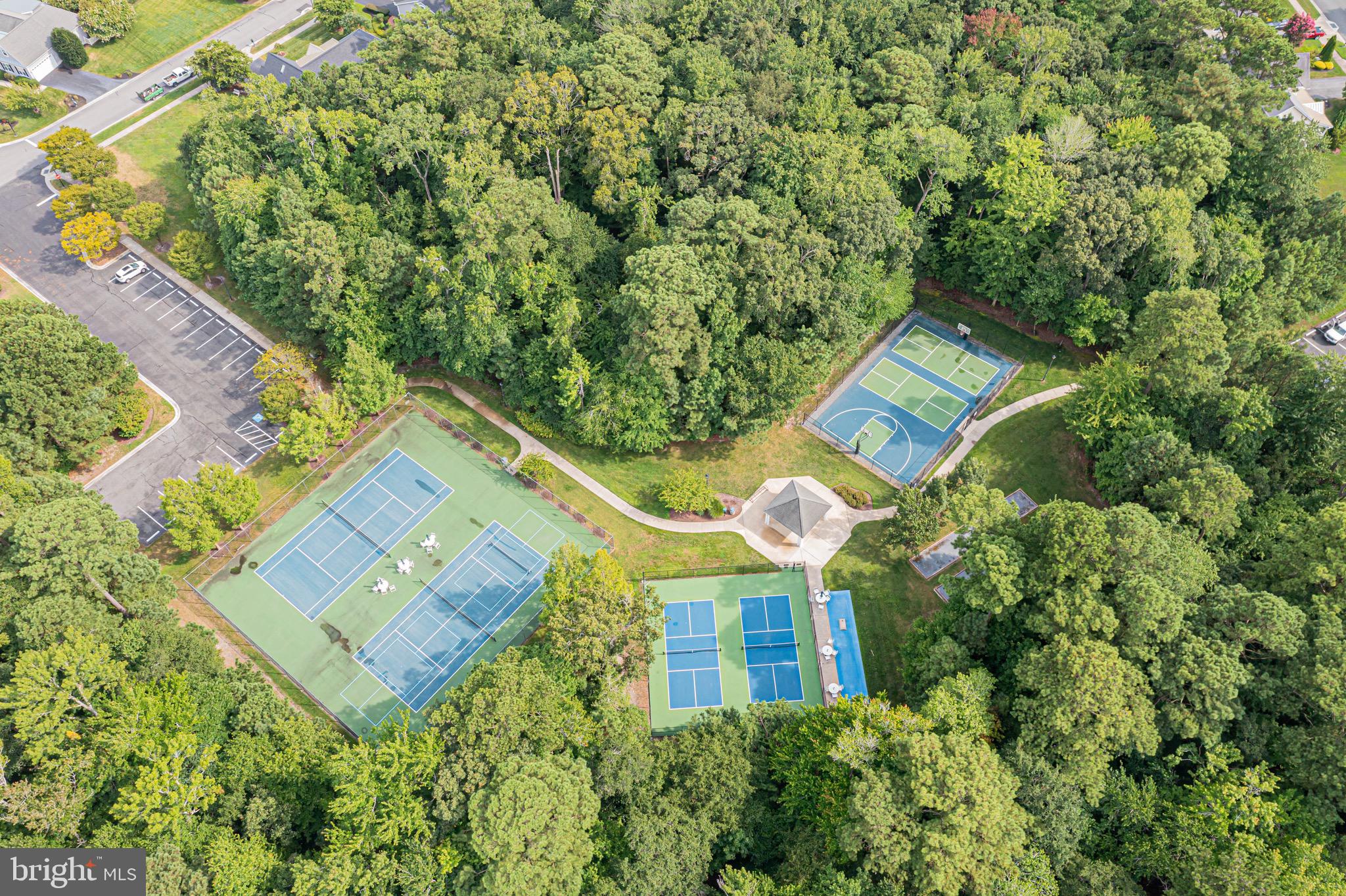 REFUGE AT DIRICKSON CREEK - Residential