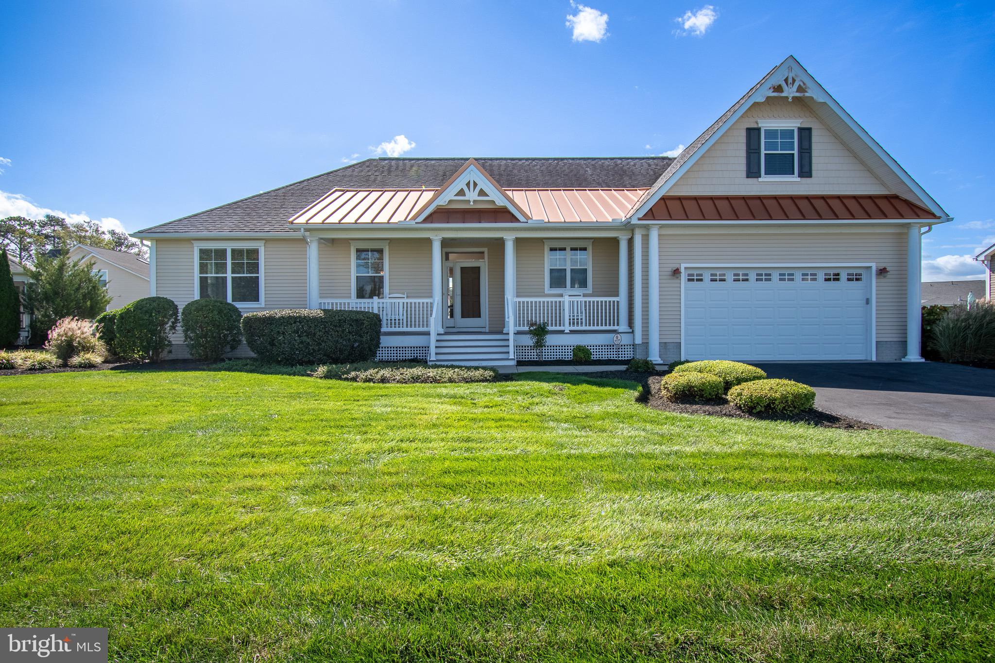 REFUGE AT DIRICKSON CREEK - Residential