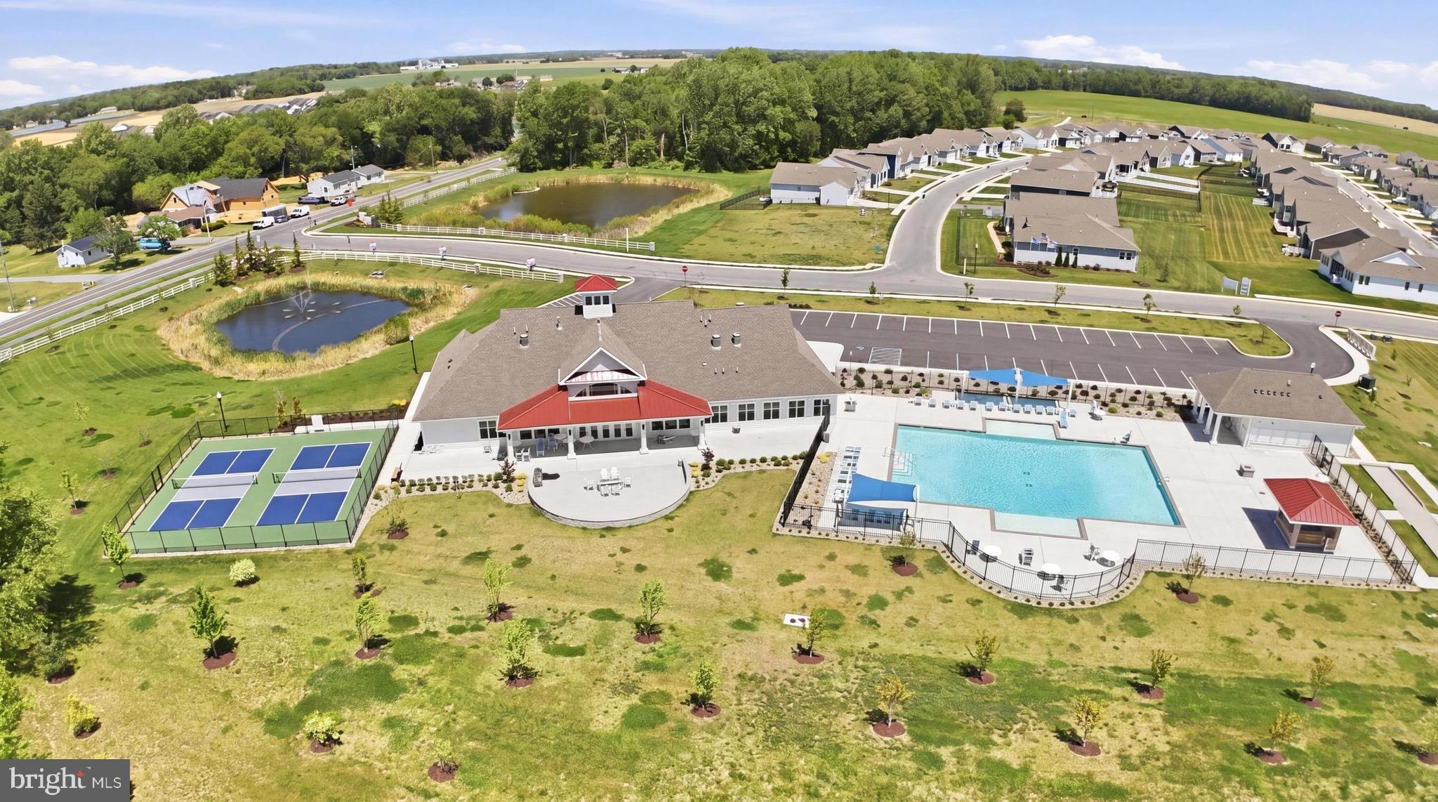 FOUR SEASONS AT HATTERAS HILLS - Residential