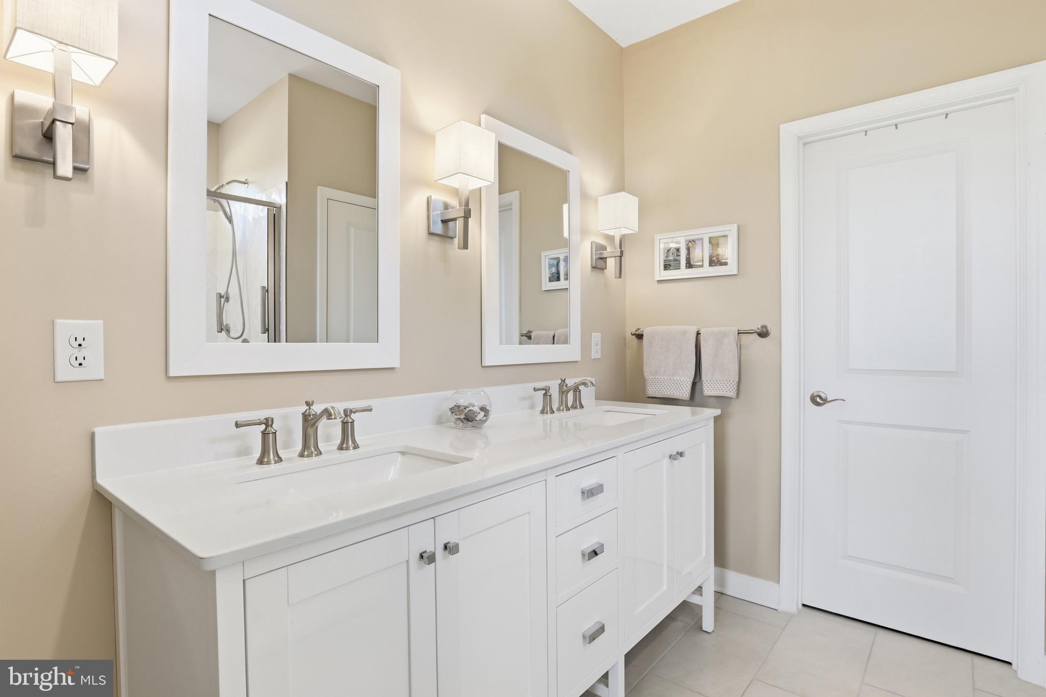FOUR SEASONS AT HATTERAS HILLS - Residential