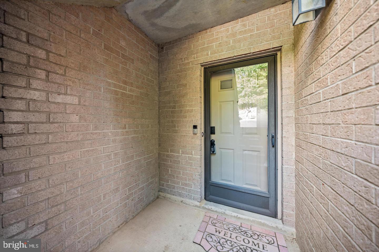 3895 STEPPES COURT B 3895B