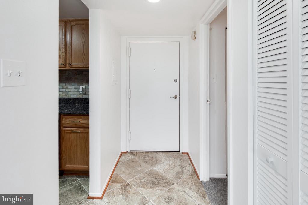 SENTINEL OF LANDMARK - Residential Lease