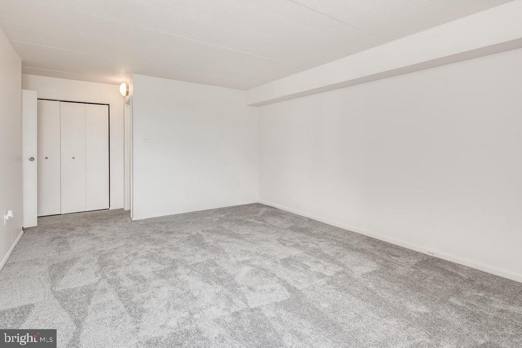 SENTINEL OF LANDMARK - Residential Lease