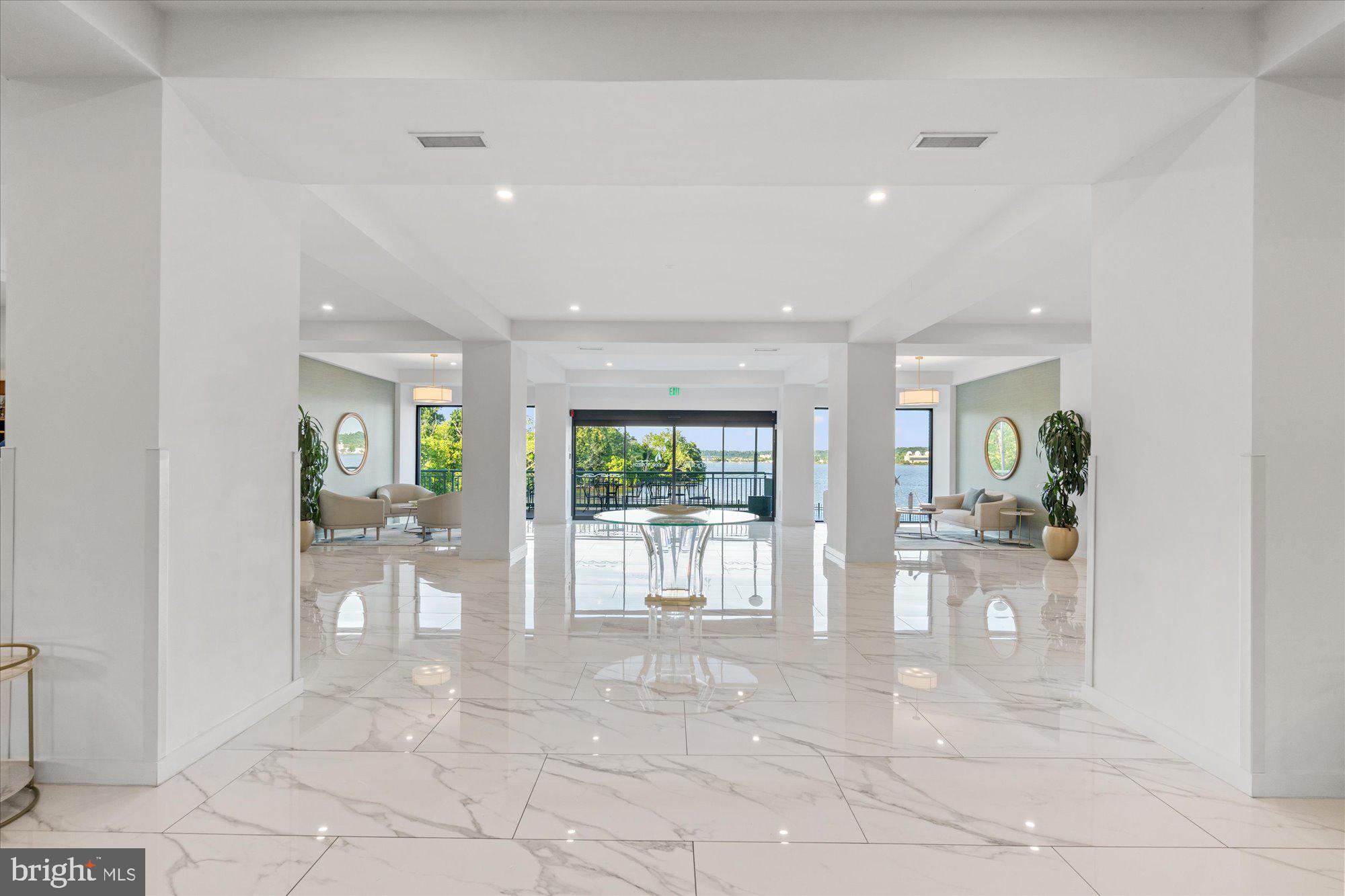 501 SLATERS LANE 611