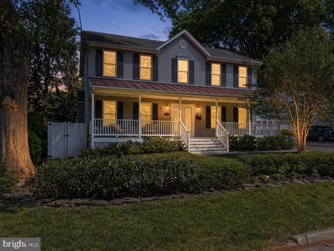 Homes For Sale - 909 19th Street<br/> ARLINGTON, VA 22202