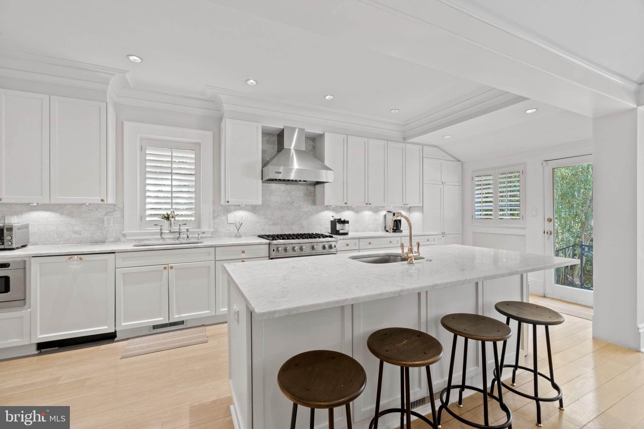 GEORGETOWN - Residential