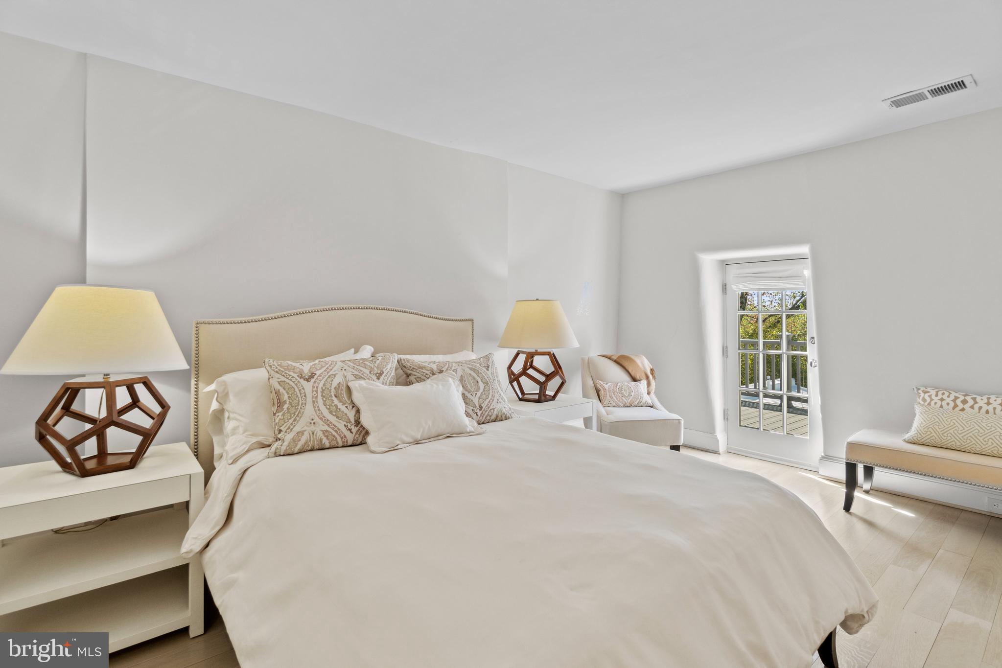 GEORGETOWN - Residential