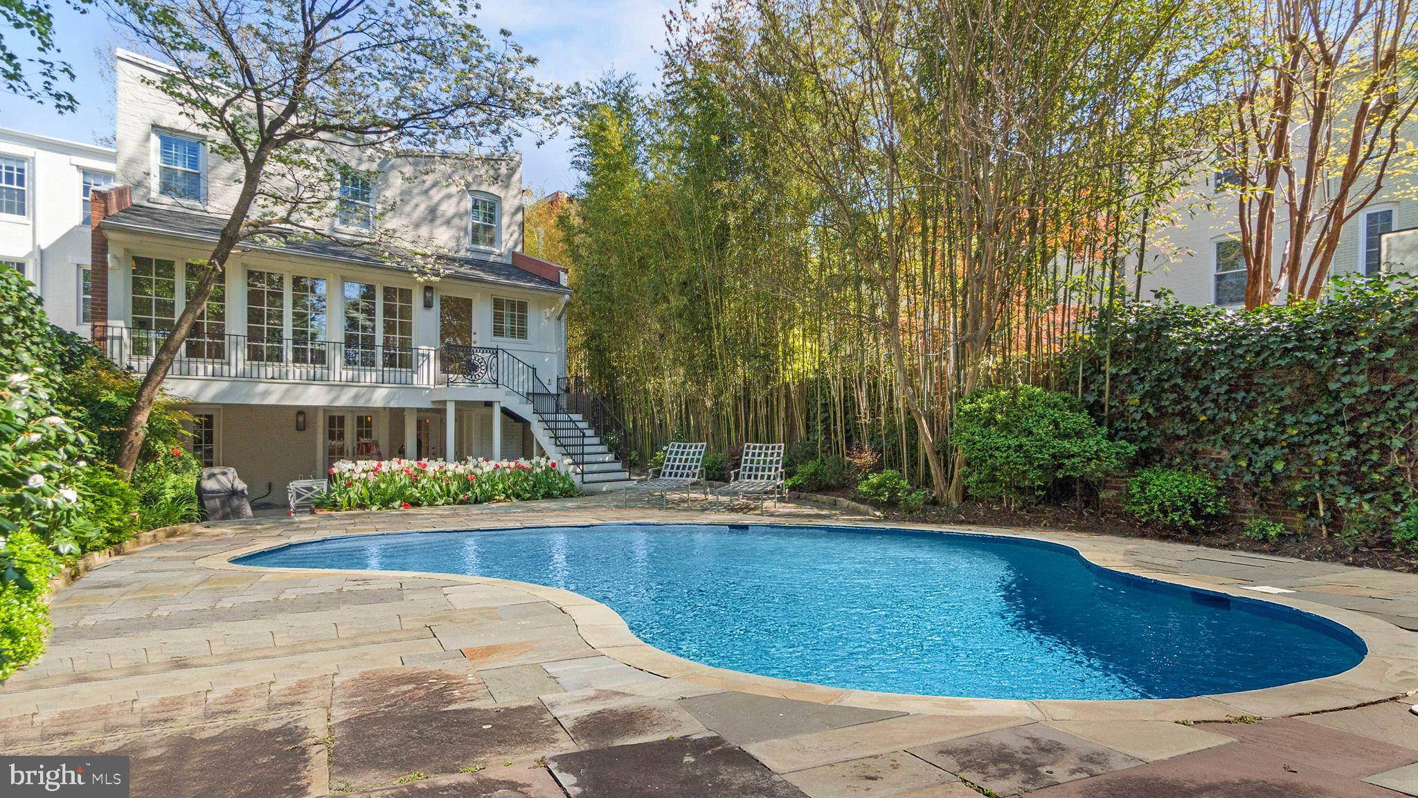 GEORGETOWN - Residential
