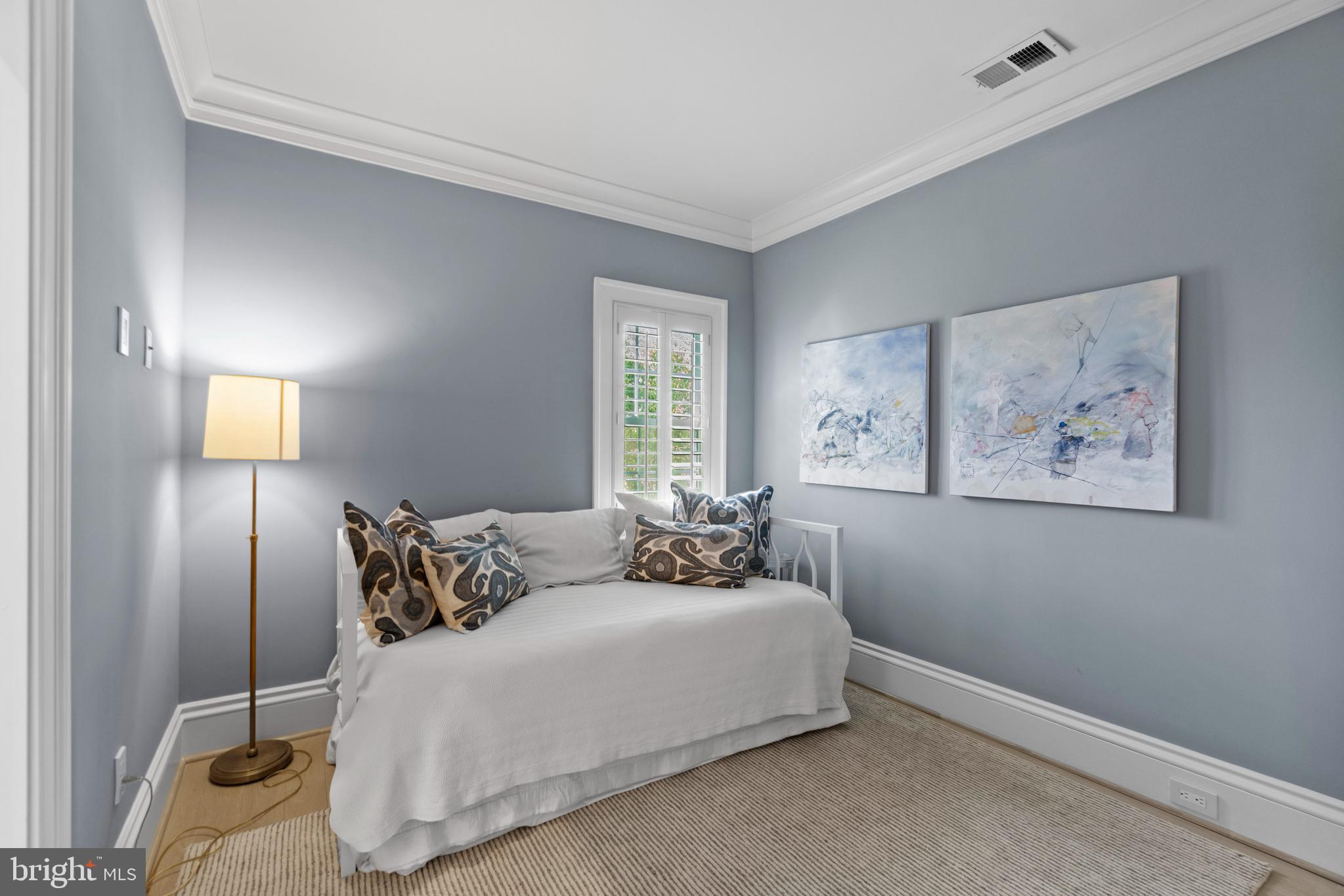 GEORGETOWN - Residential
