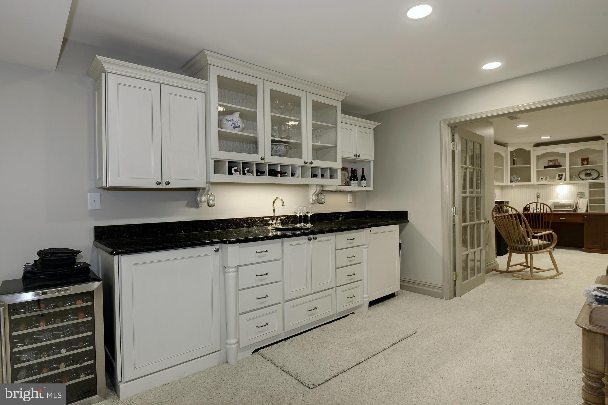 CARDEROCK SPRINGS - Residential