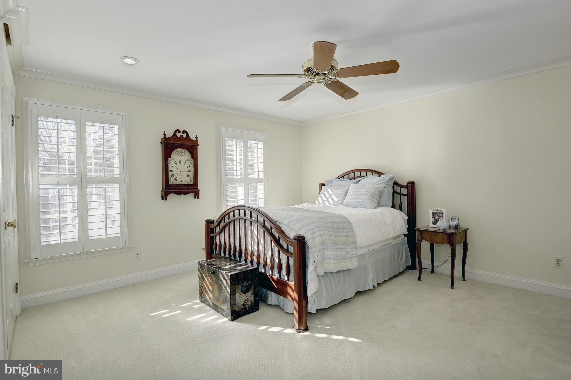 CARDEROCK SPRINGS - Residential