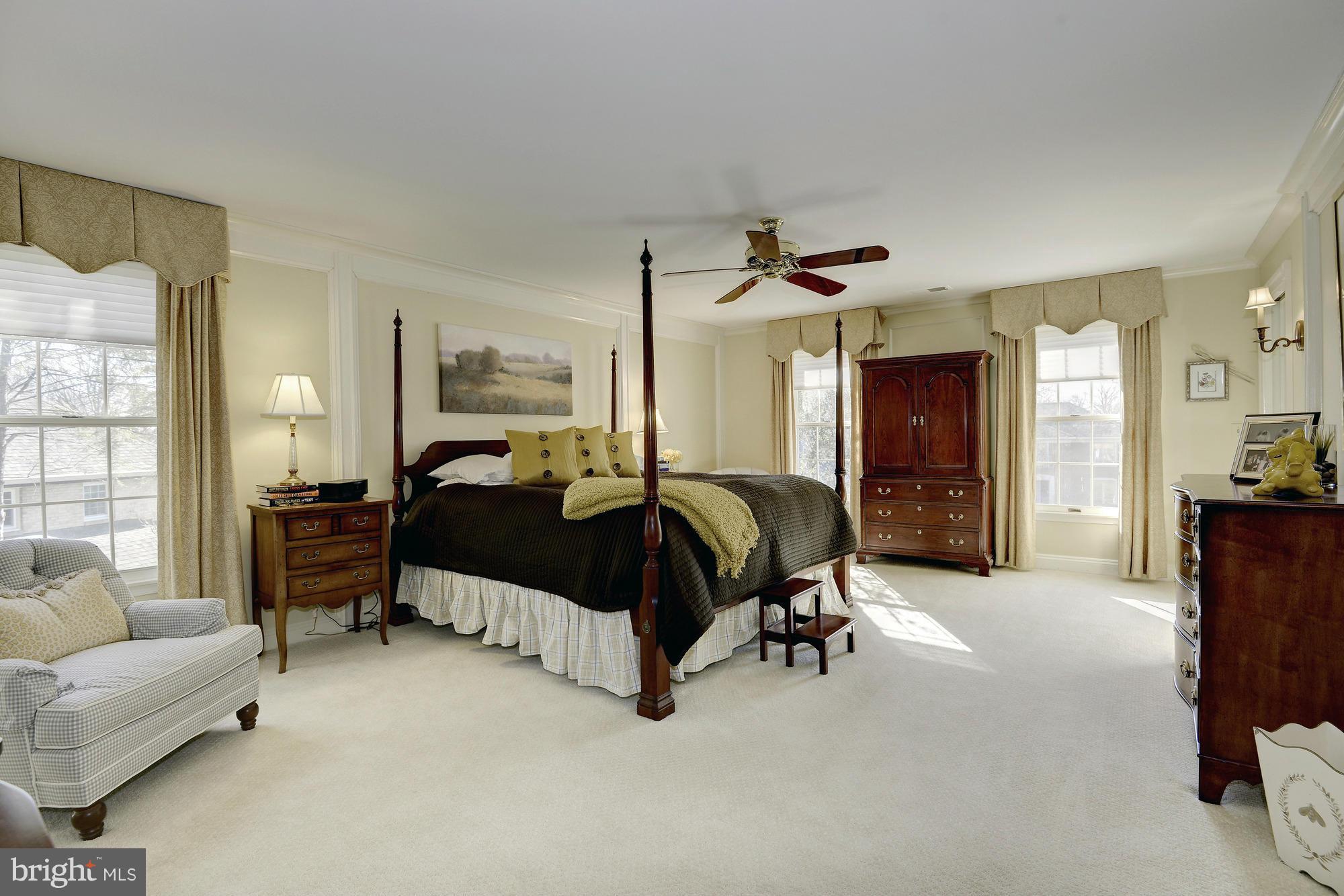 CARDEROCK SPRINGS - Residential