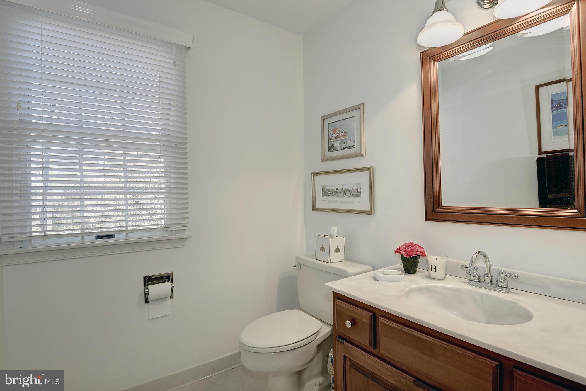 CARDEROCK SPRINGS - Residential