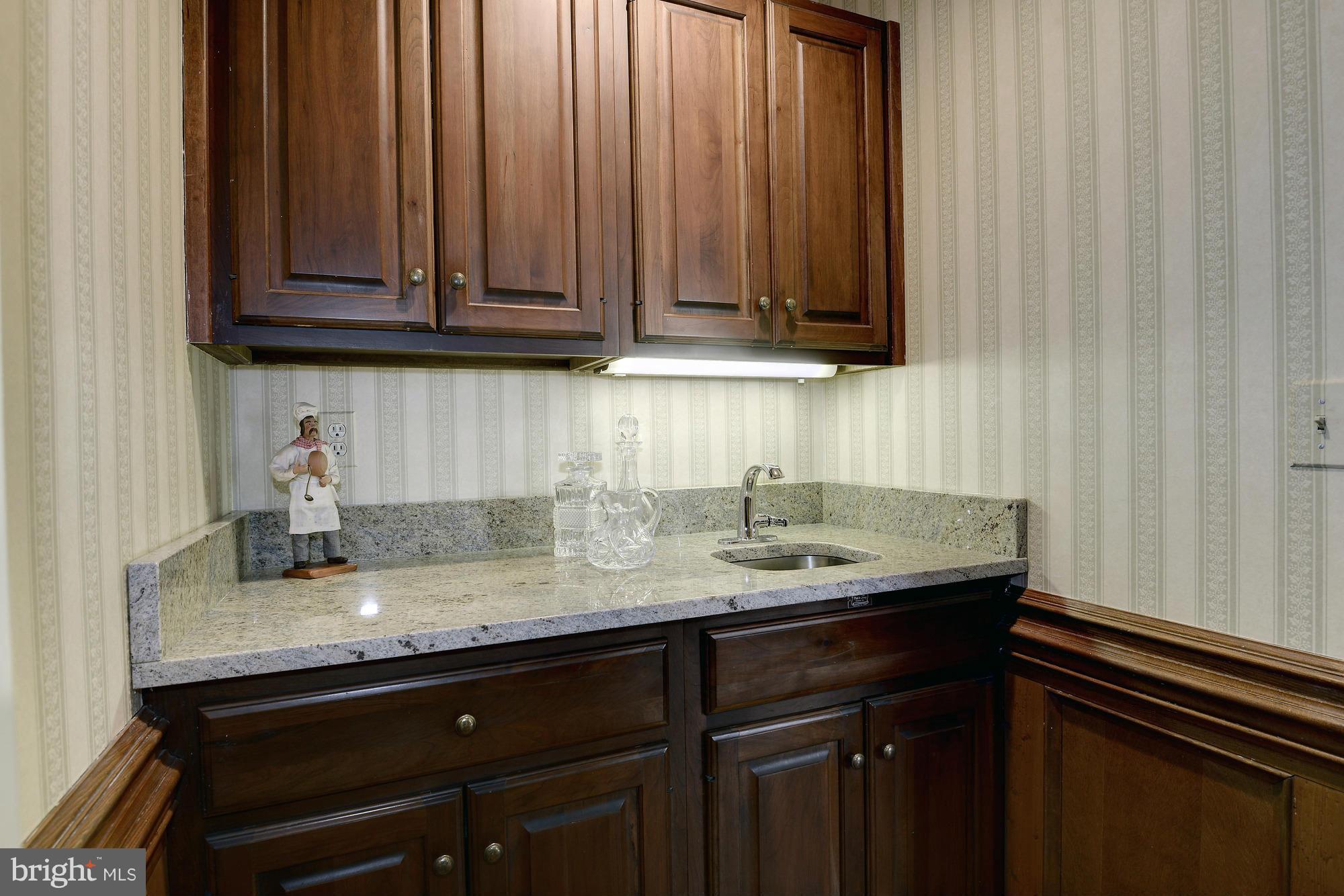 CARDEROCK SPRINGS - Residential