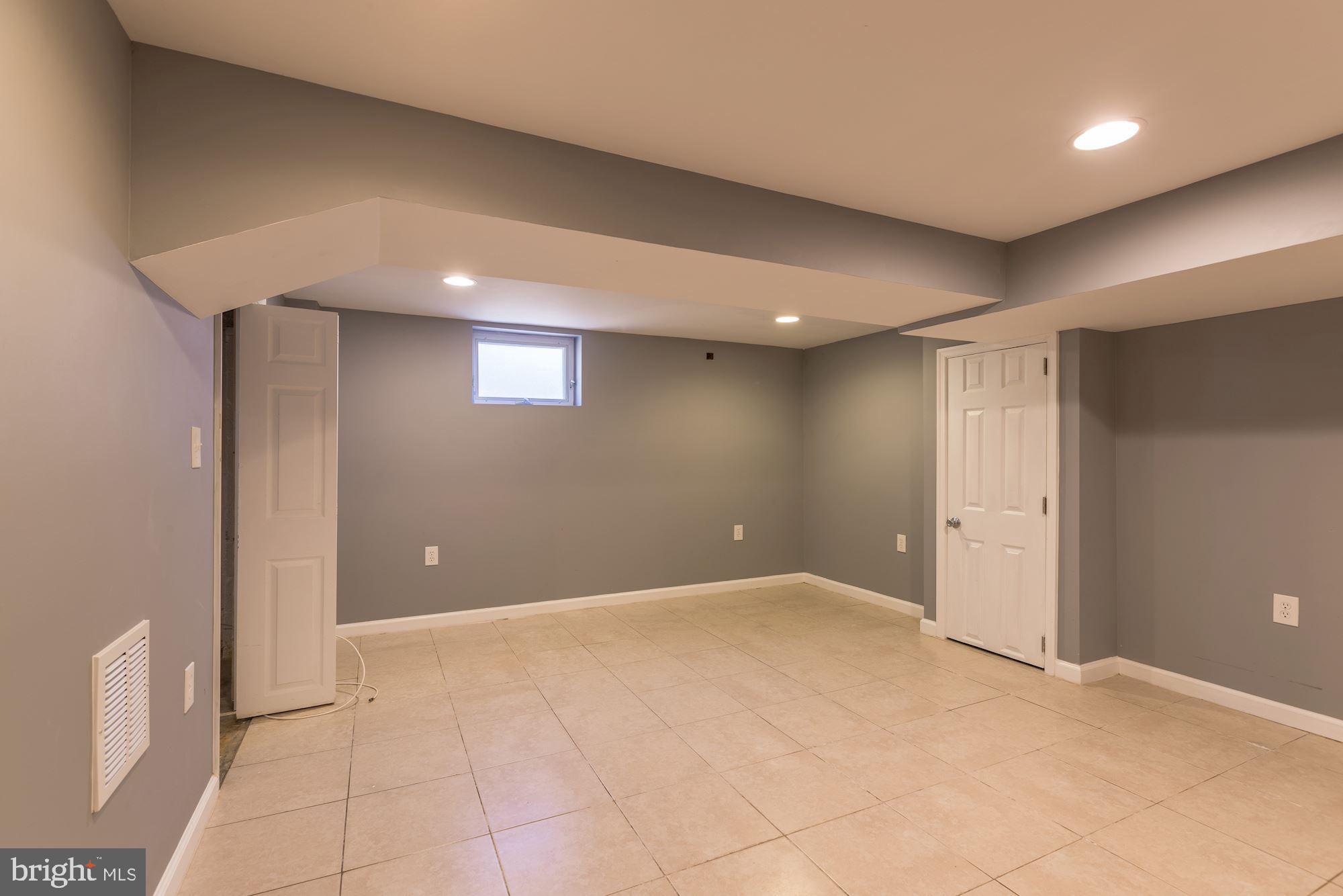 FOREST KNOLLS 01 - Residential